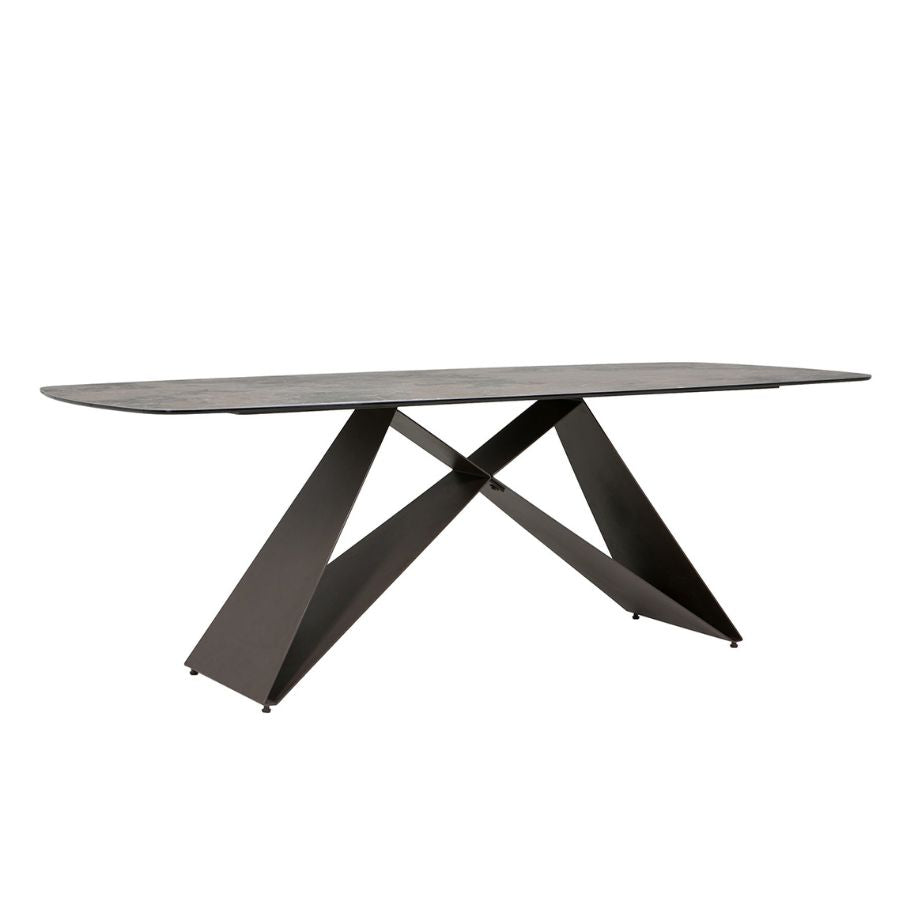 Seti Dining Table