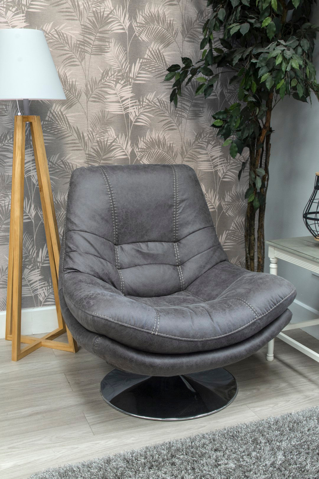 Axis Swivel Chair