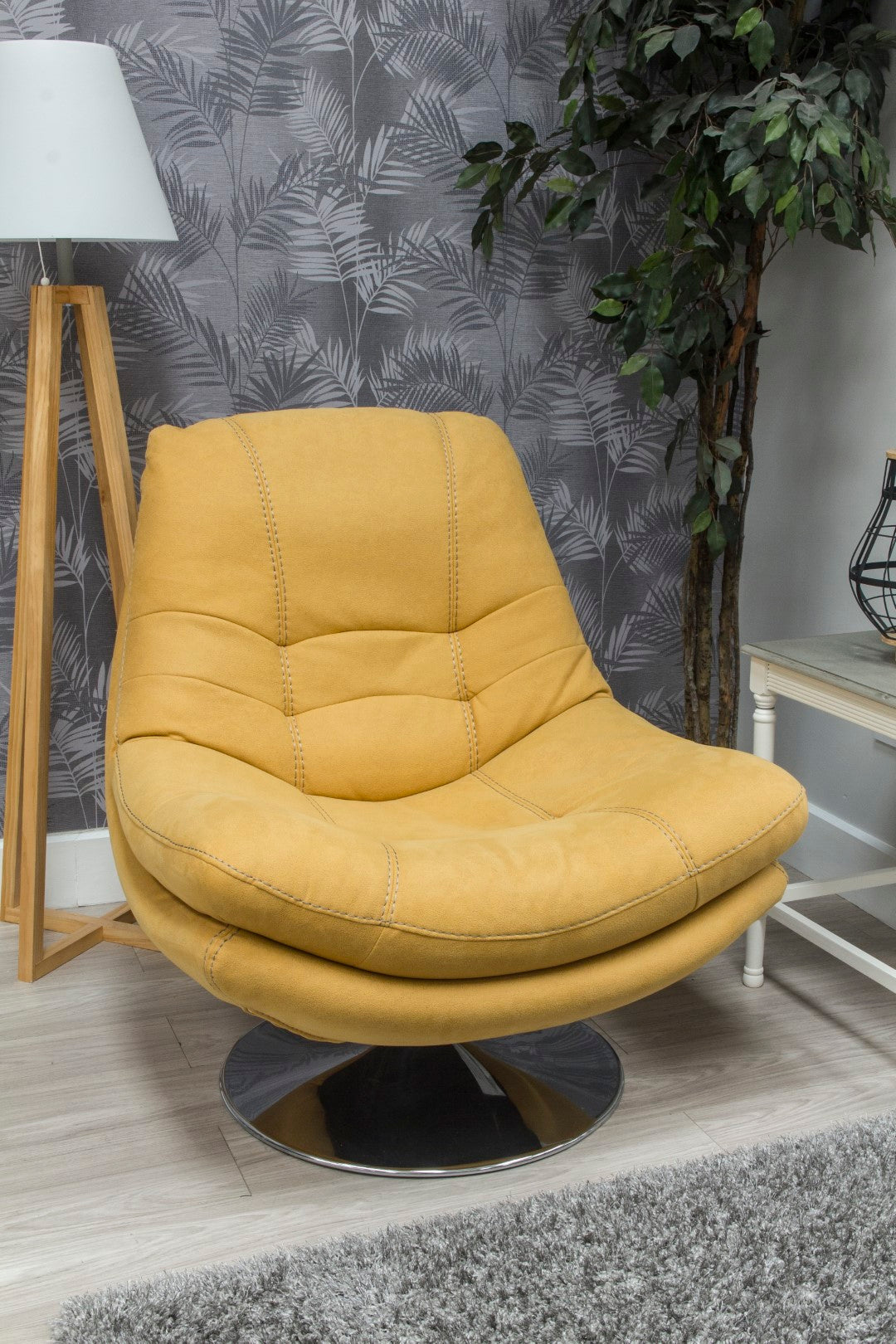 Axis Swivel Chair