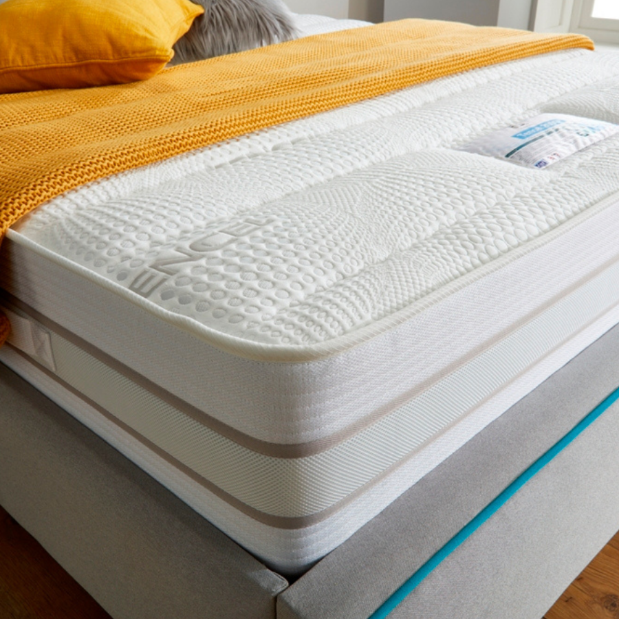 Candi Bedframe