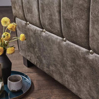 Ariana Snuggle Chair