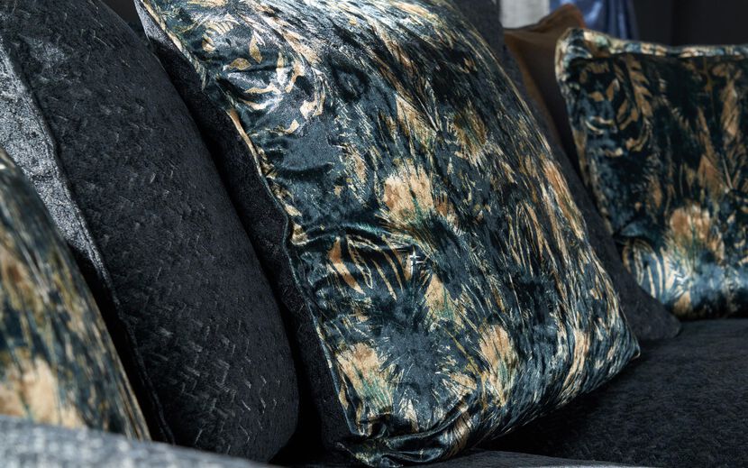 Rosso 3 Seater Pillow Back